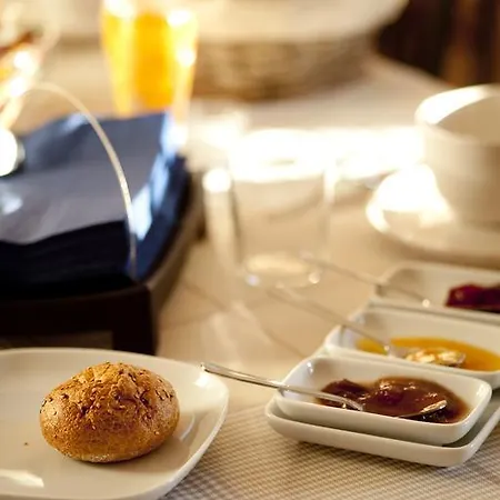 Al Sole Di Cavessago Bed and Breakfast 3*