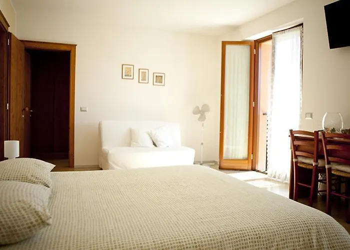 Al Sole Di Cavessago Bed & Breakfast