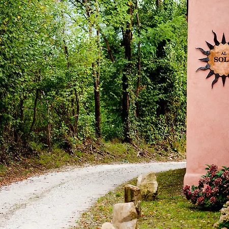 Al Sole Di Cavessago 3* ベッルーノ