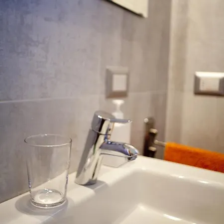 Al Sole Di Cavessago 3* ベッルーノ