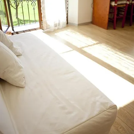 Bed & Breakfast Al Sole Di Cavessago 3*