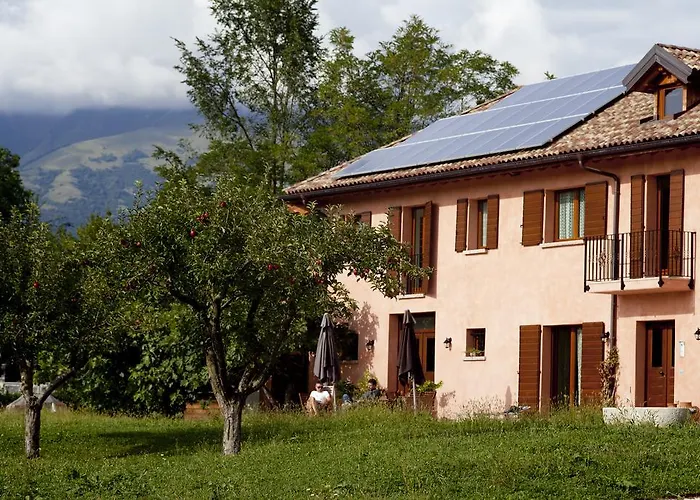 Al Sole Di Cavessago 3*